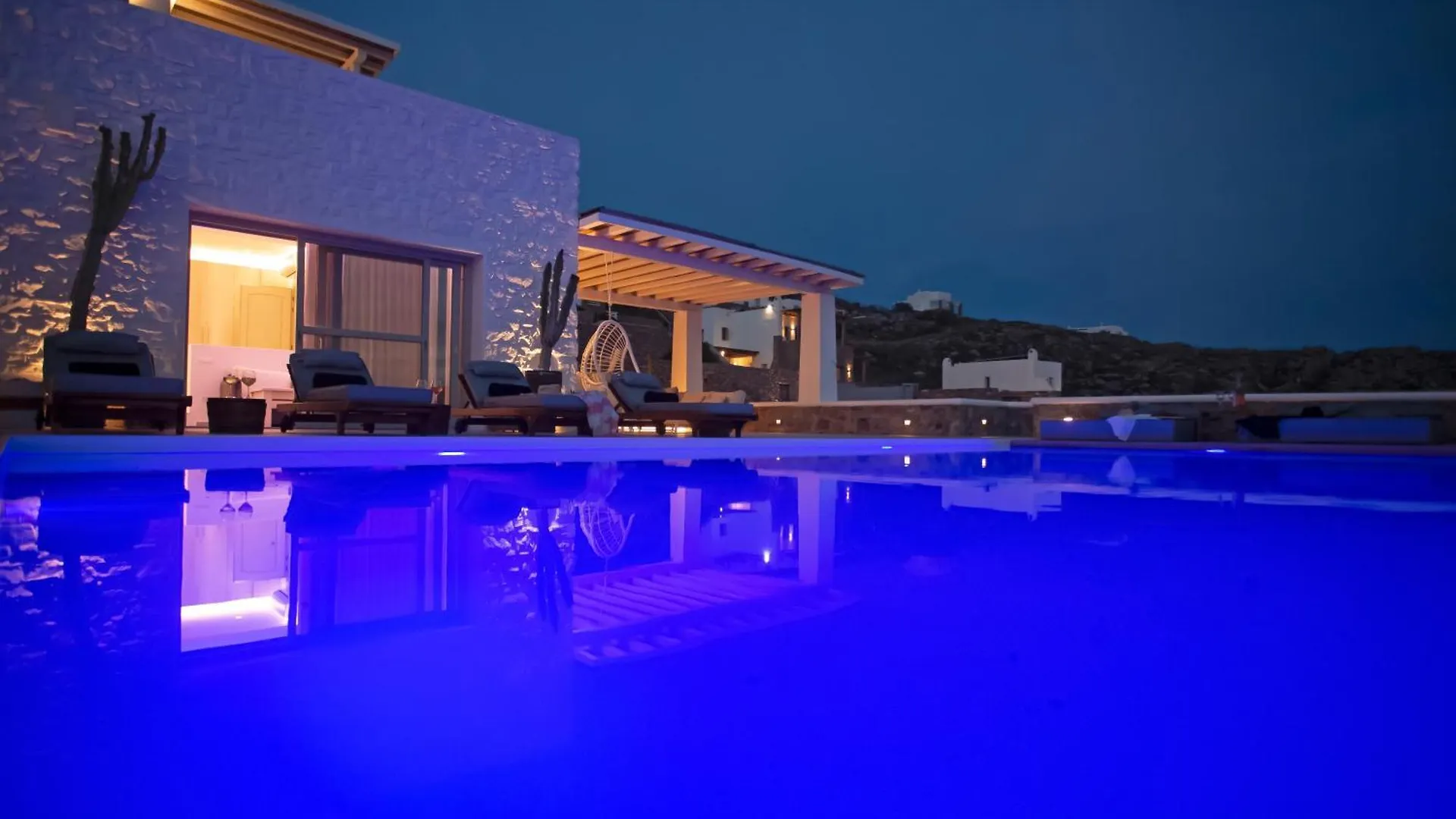 Villa Panamera Mykonos, Private Heaven, Supreme View! Fanari