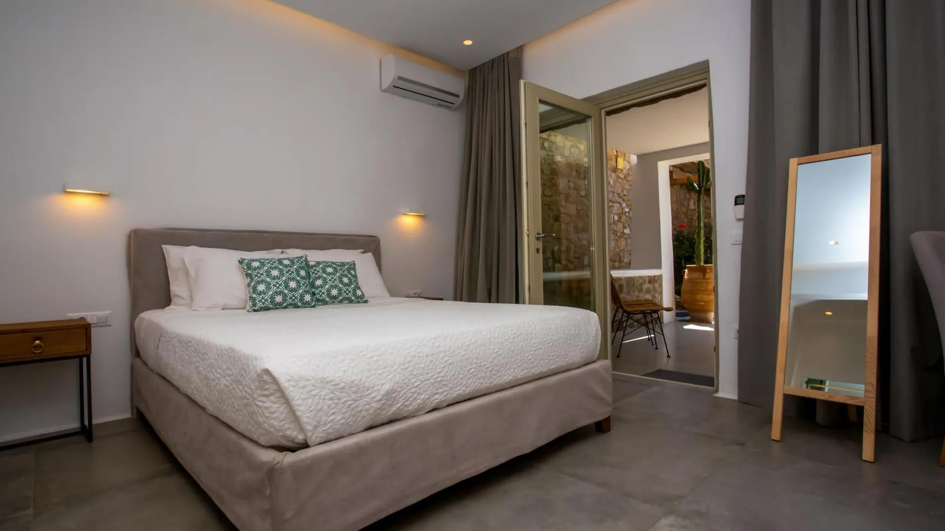 Villa Panamera Mykonos, Private Heaven, Supreme View! Fanari